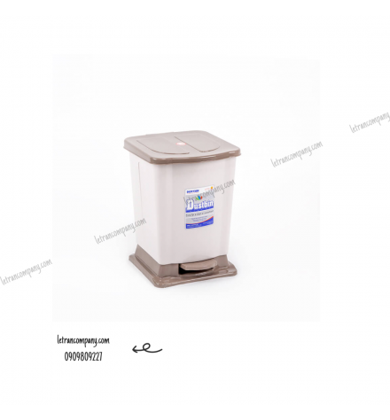 Thùng rác đạp Duy Tân trung